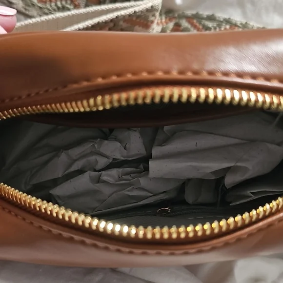 See Edit: New Without Tags. Beautiful Boutique, Woven Faux Leather Crossbody - Picture 3 of 3